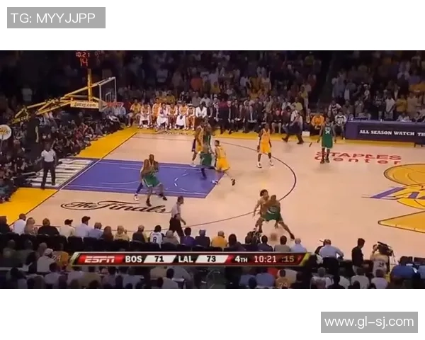 湖人对决凯尔特人经典对抗赛回顾与精彩瞬间分析