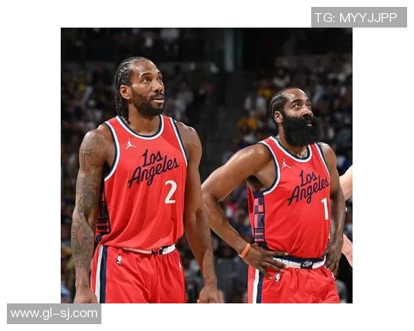 2002年湖人对火箭经典对决回顾与分析篮球历史上的精彩瞬间