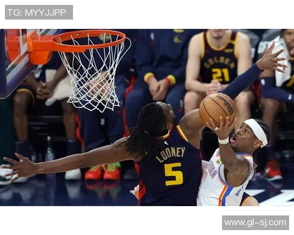 2015年勇士与雷霆激战绝杀瞬间回顾与精彩分析 2015年勇士与雷霆激战绝杀瞬间回顾与精彩分析